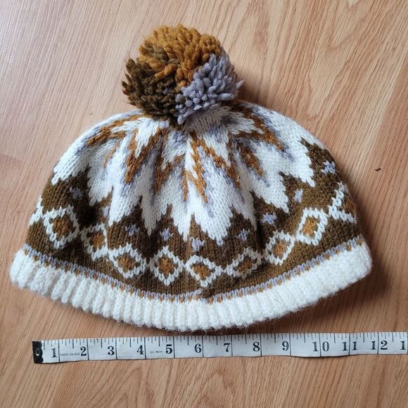 Cozy Knit Pom-Pom Hat - Brown and White - Picture 6 of 7